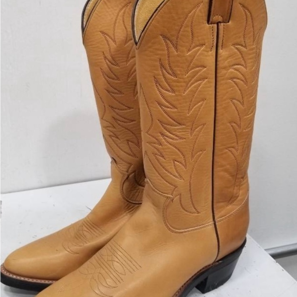 Justin Boots Light Brown Western Leather Boots
